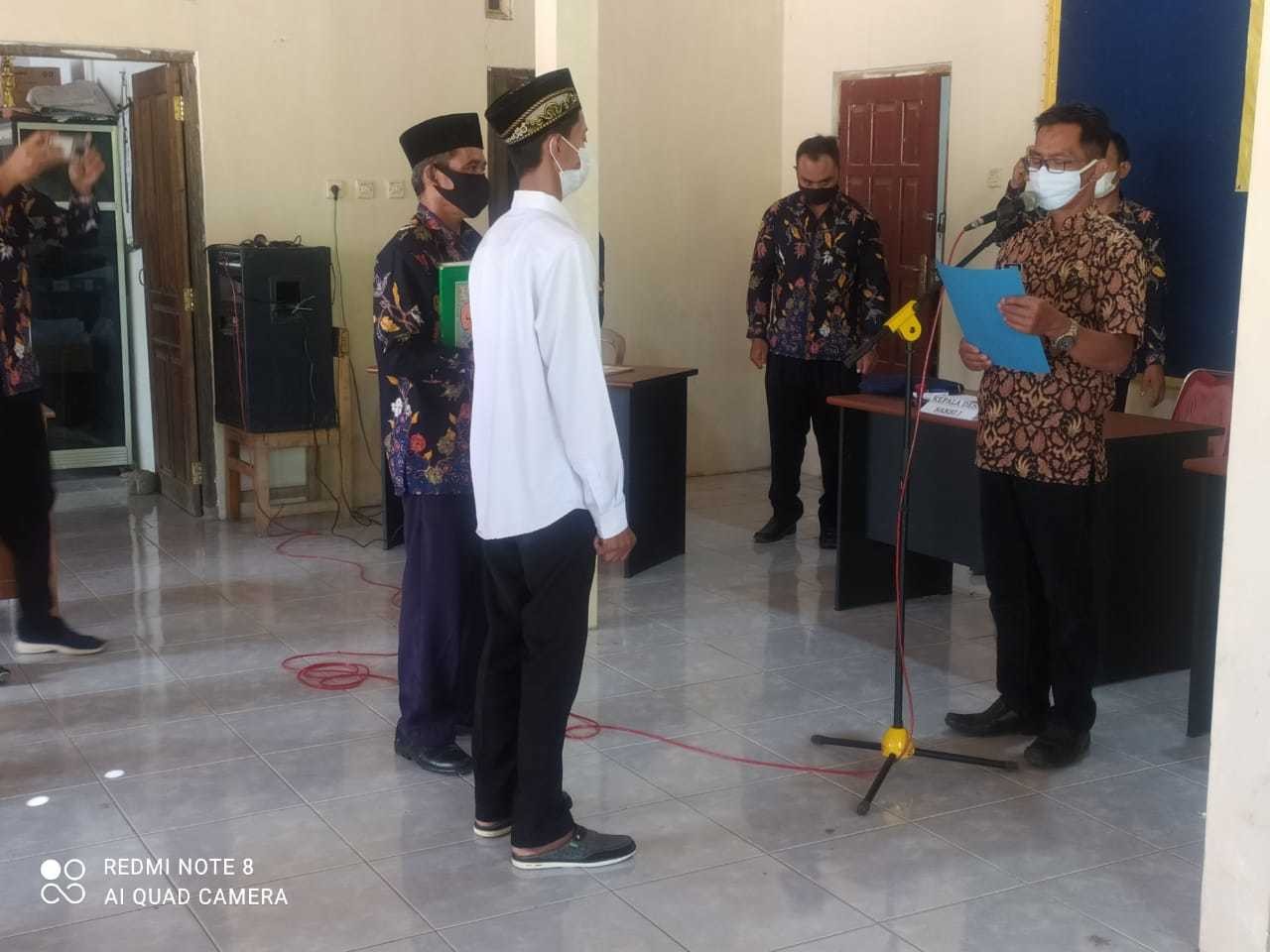 PENGAMBILAN SUMPAH ANGGOTA PENGGANTI ANTAR WAKTU (PAW) BADAN PERMUSYAWARATAN DESA