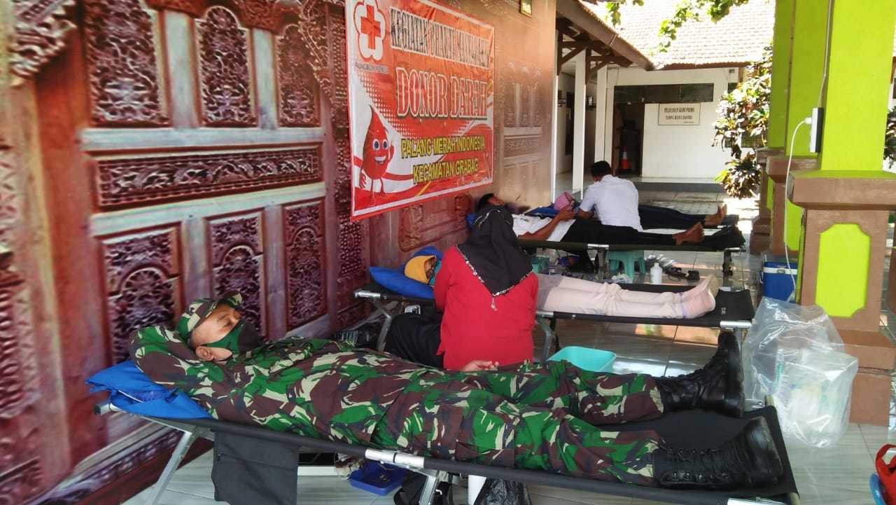 PMI KECAMATAN GRABAG MENGADAKAN DONOR DARAH