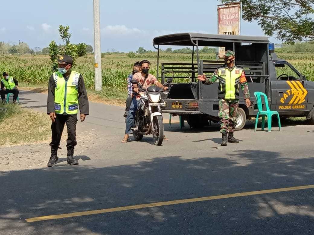  PENUTUPAN PANTAI KERTOJAYAN