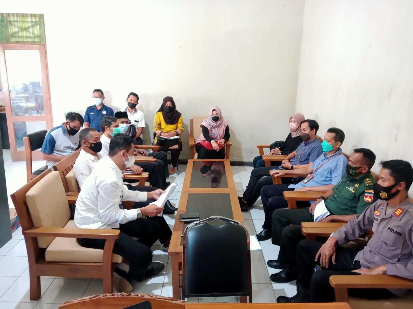 RAPAT TINDAK LANJUT SURAT DARI DINSOSDALDUK KABUPATEN PURWOREJO