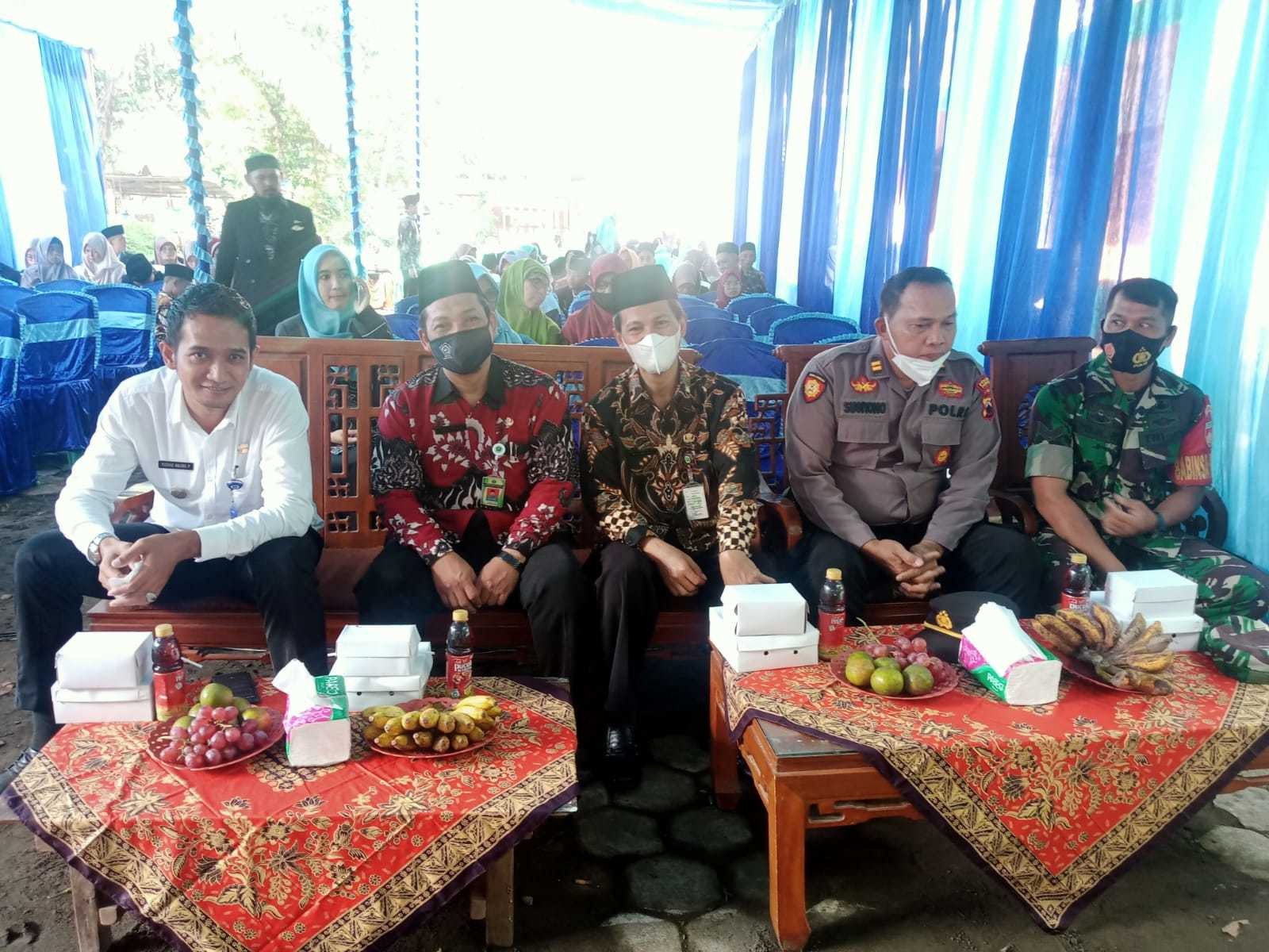 WISUDA SISWA MTs MAMBAUL HIKMAH