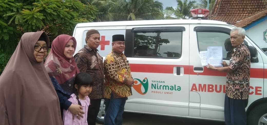 SERAH TERIMA MOBIL AMBULAN