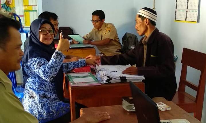 Monitoring dan Fasilitasi ADD 2019 oleh Tim Kecamatan di Desa Dudukulon